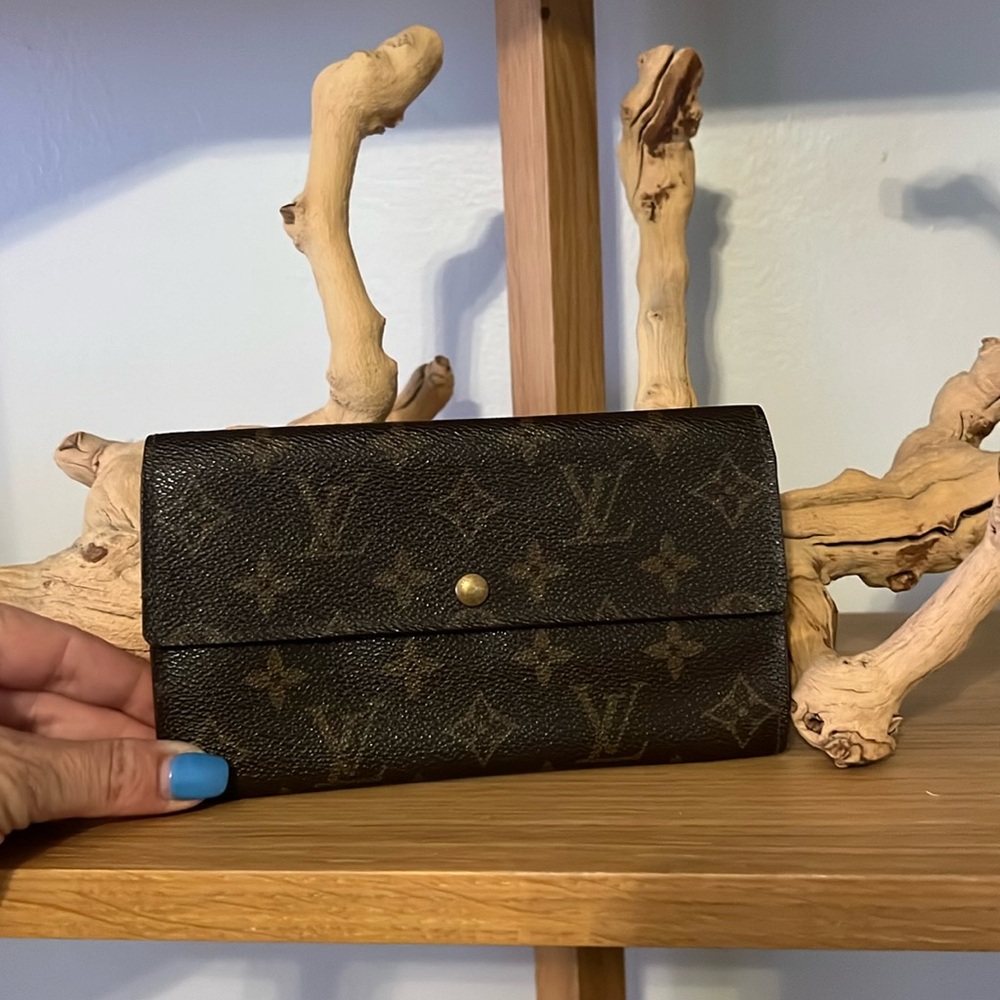 Authentic LV monogram walet